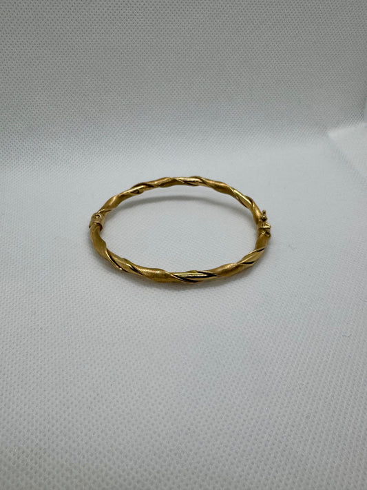 14K Gold Twist Bangle