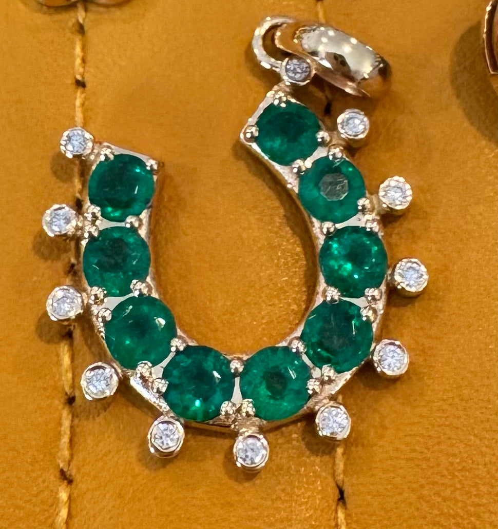 18K Natural Emerald Horseshoe Pendant