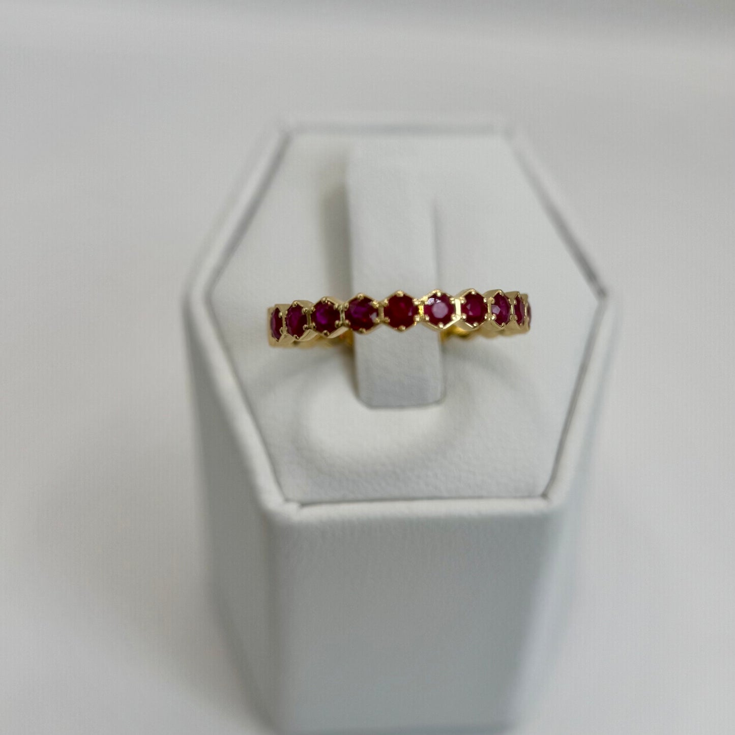 18K Hexagon Setting Natural Ruby Band